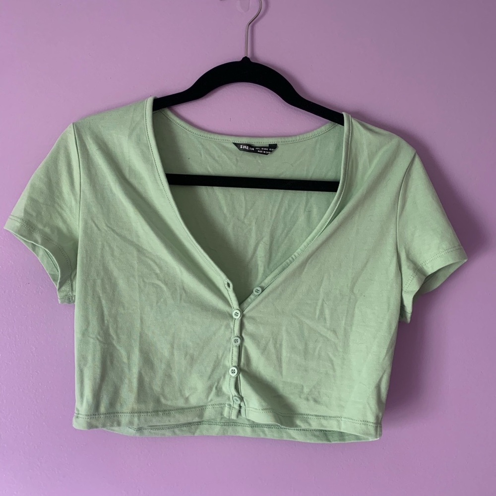 crop top